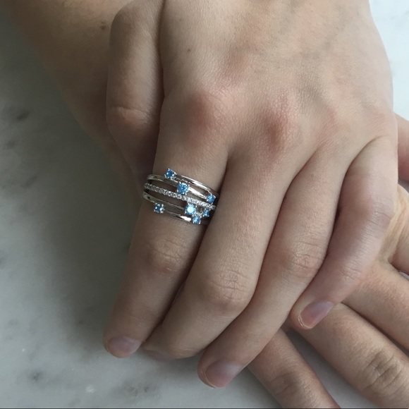 Sterling Silver Blue Topaz Cz & Clear Cz Ring - Picture 15 of 17